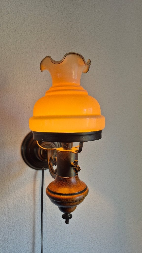 Vintage wandlamp met glazen kap, Ophalen, Gebruikt, Bruin, Glas