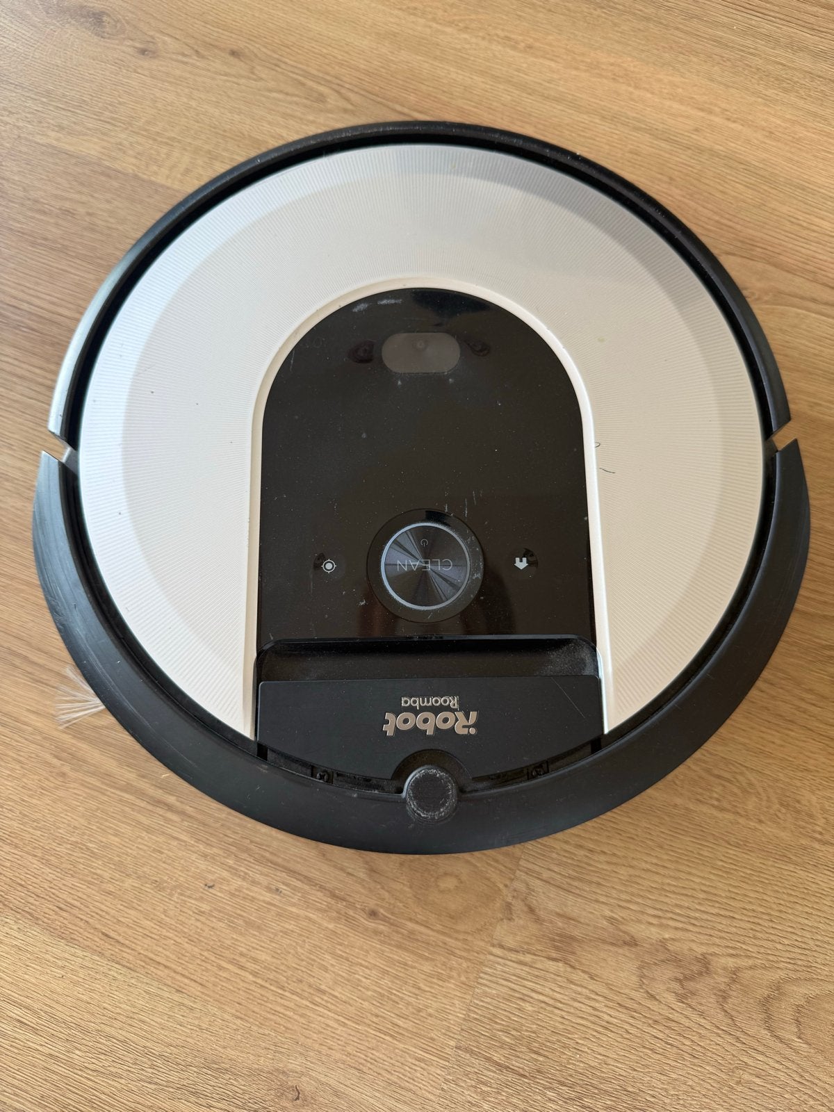 iRobot Roomba i7 Robotstofzuiger - Defect voor onderdelen/re, Ophalen, IRobot, Robotstofzuiger, Bedienbaar via app