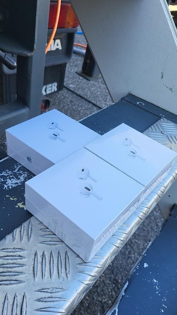 Nieuwe airpods!, Ophalen of Verzenden, Zo goed als nieuw