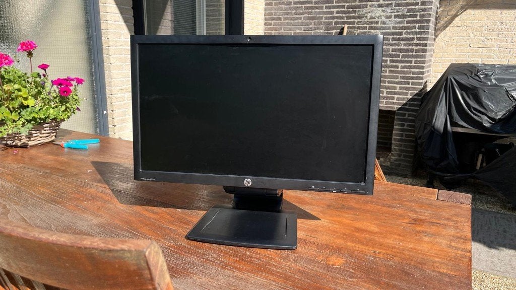 HP Compaq L2311c monitor met VGA aansluiting, Computers en Software, Monitoren, Gebruikt, 60 Hz of minder, VGA, Ingebouwde camera