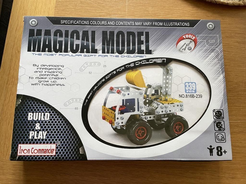 magical model, Auto, Groter dan 1:32, Nieuw, Ophalen