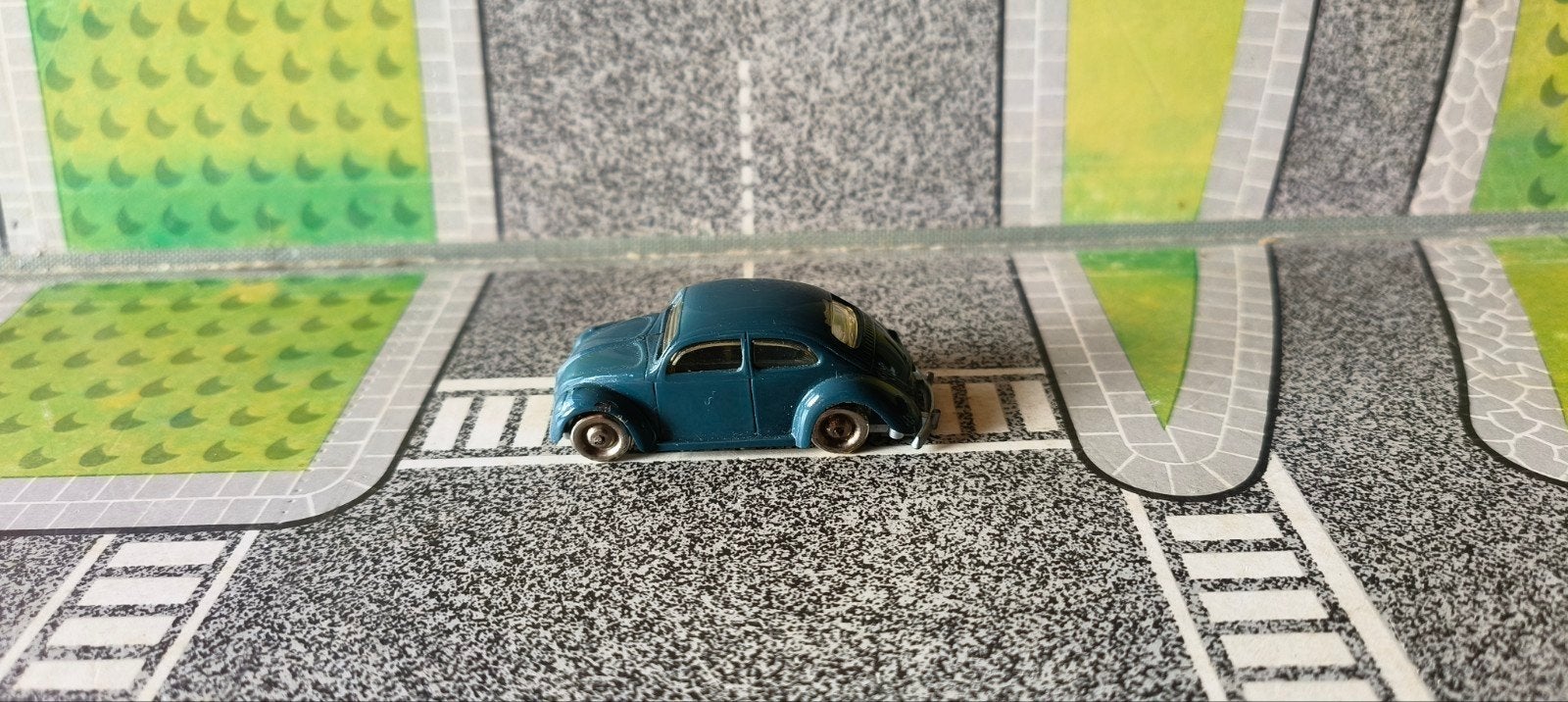 Oude Lego VW kever kort model 1200., Hobby en Vrije tijd, Modelauto's | 1:87, Verzenden, Gebruikt, Auto, Overige merken