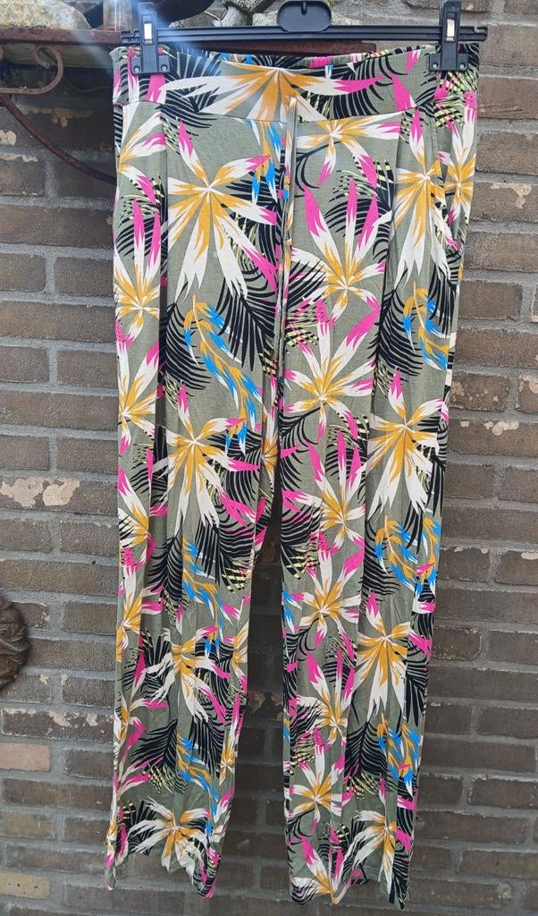 Tropische broek, Maat 38/40 (M), Zwart, Ophalen of Verzenden, Zo goed als nieuw