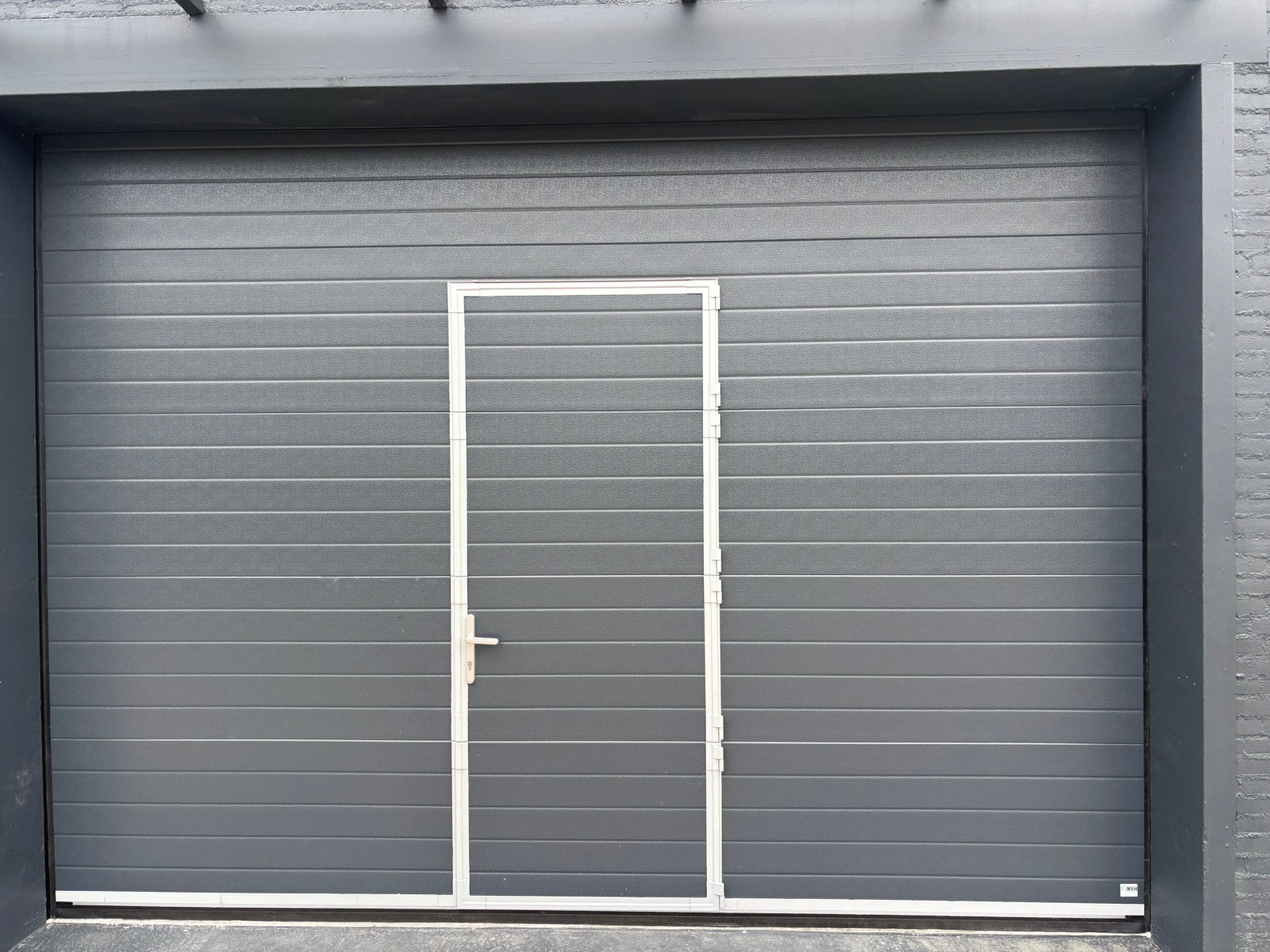 Overheaddeur met loopdeur RAL7016 - nieuw, Ophalen, Metaal, 120 cm of meer, 215 cm of meer
