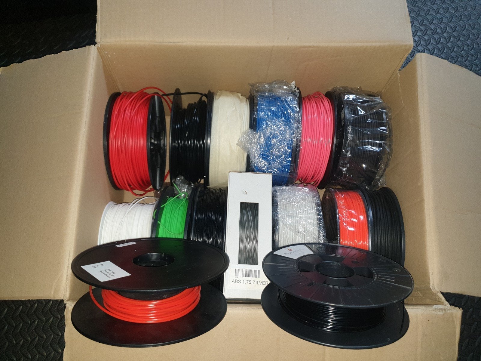 Doos vol 3D printer filament: ABS en PLA, Ophalen of Verzenden, Gebruikt, Filament