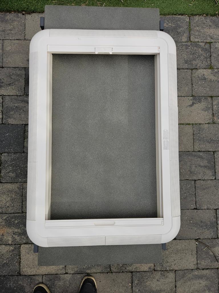Dometic Heki 2 Panoramisch Dakluik 90x65 onderkader, Caravans en Kamperen, Caravan accessoires, Ophalen