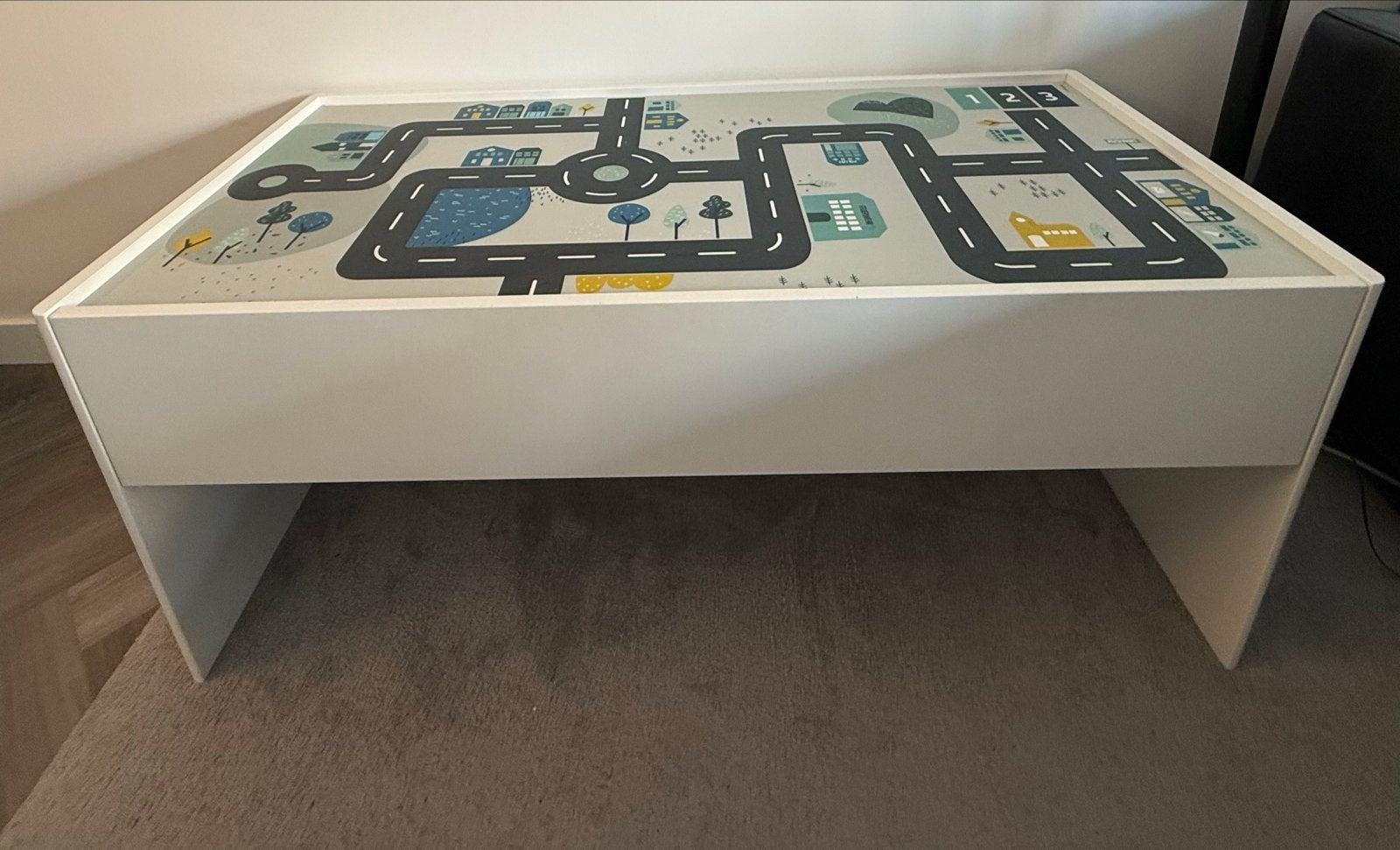 Ikea DUNDRA speeltafel (kan met of zonder autoweg sticker), Ophalen, Gebruikt