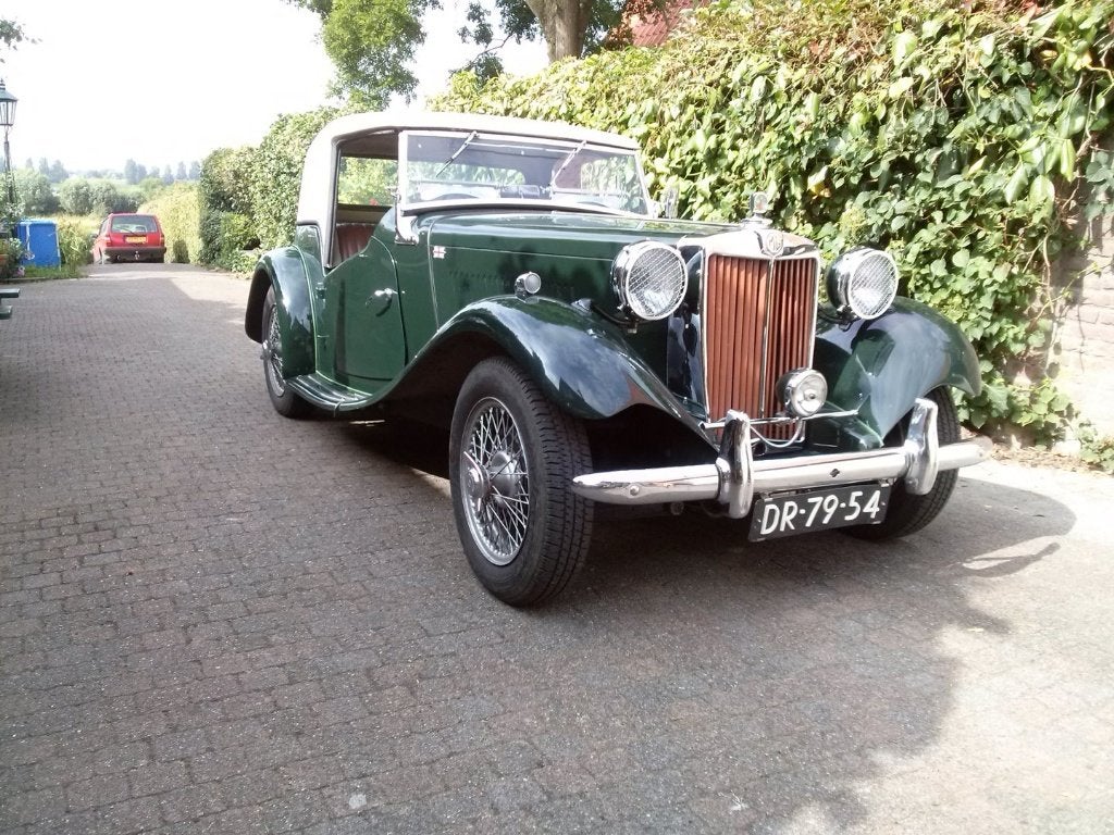 MG TD met HARDTOP (!), Achterwielaandrijving, Cabriolet, 60 pk, Leder en Stof
