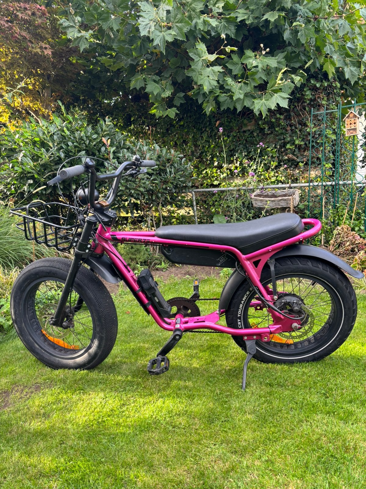 SUPER73-Z Miami – Prickly Pink  Fatbike, 59 cm of meer, Ophalen, Zo goed als nieuw