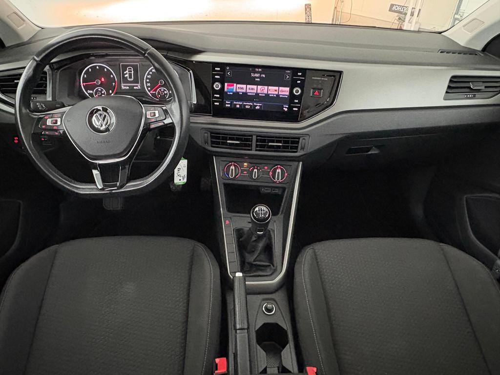 Volkswagen Polo 1.0 TSI Comfortline | CARPLAY | ADAP. CRUISE, Stof, Euro 6, 1045 kg, Zwart