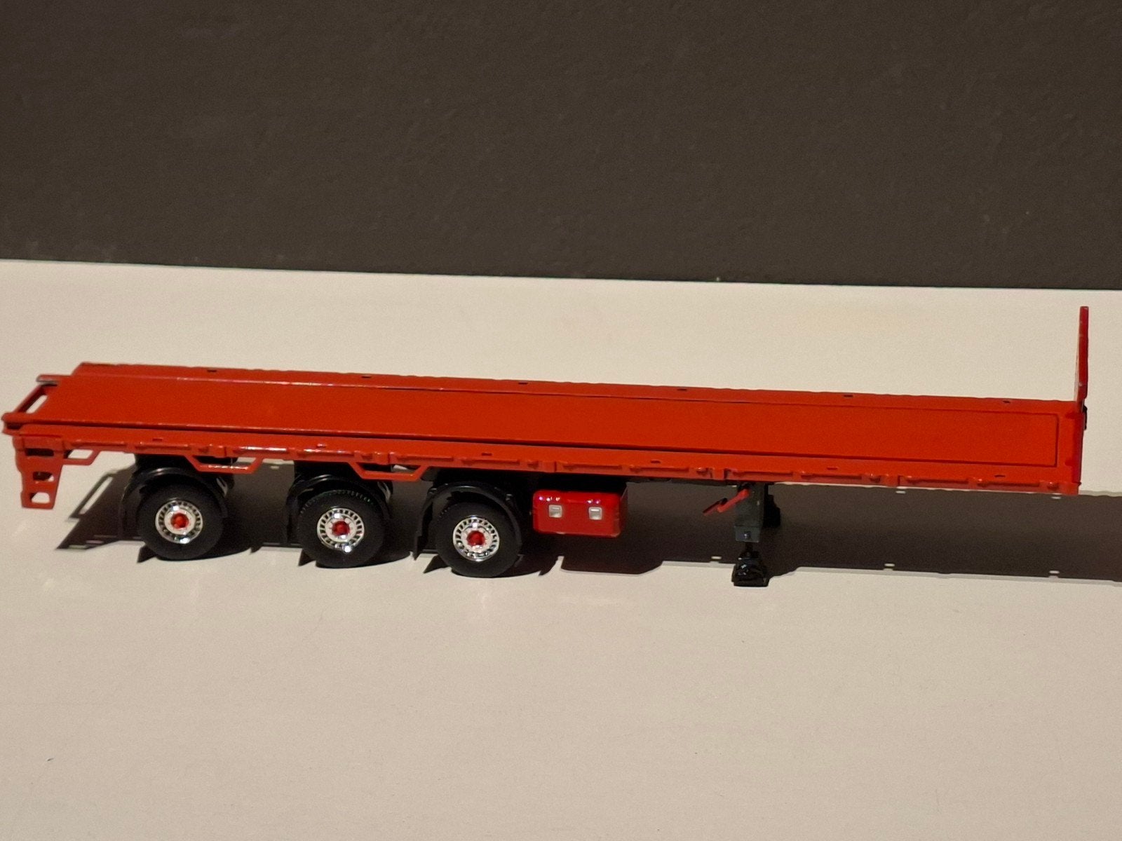 Tekno vlakke oplegger gestuurd, Ophalen of Verzenden, Bus of Vrachtwagen, Tekno