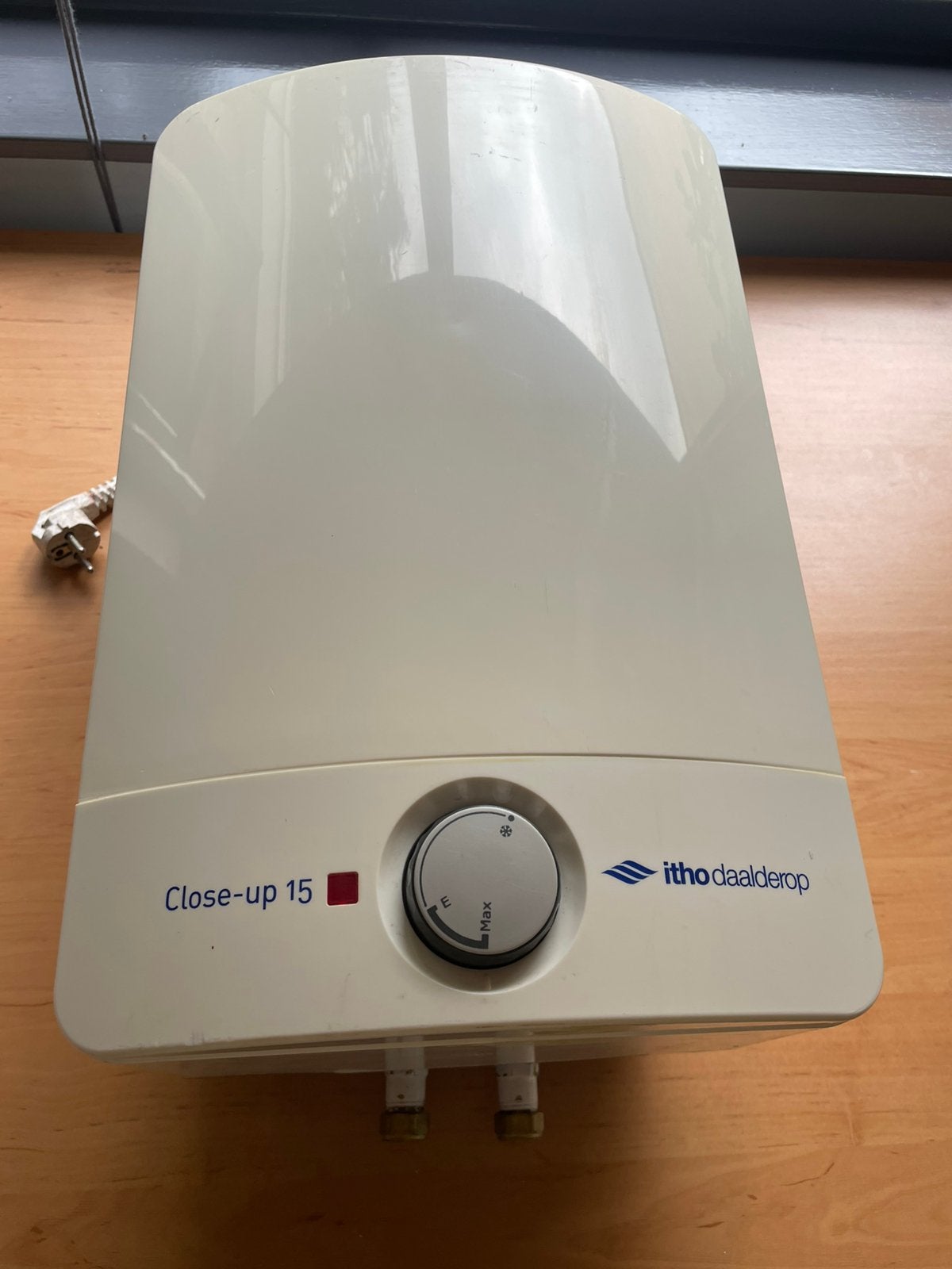 Close up boiler 15 liter, Doe-het-zelf en Verbouw, Ophalen, Boiler, Zo goed als nieuw, Minder dan 20 liter