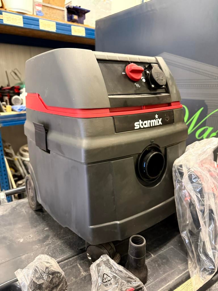 Starmix AR 1425 Industriële Stofzuiger, Ophalen, Zo goed als nieuw