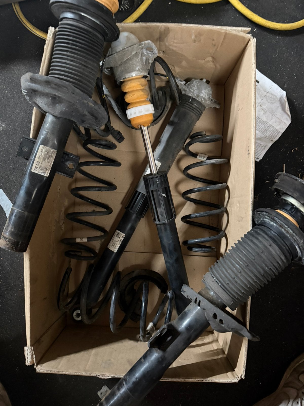Polo AW/2G GTI DCC schokbrekers, Ophalen of Verzenden, Gebruikt, Volkswagen