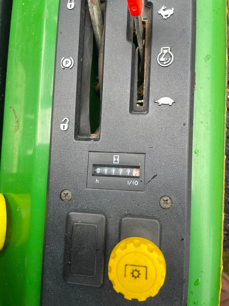 Foto 5 van John Deere F525 Frontmaaier - Krachtig en Betrouwbaar