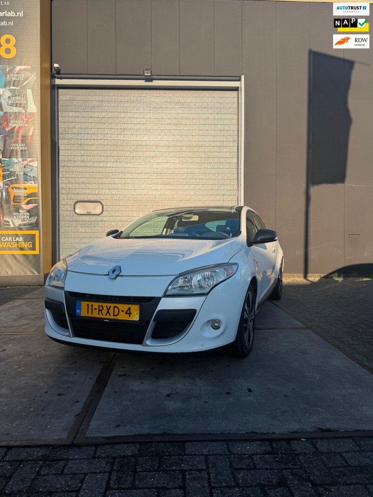 Renault Mégane Coupé 1.4 TCe Bose | Keyless go & entry | A, Voorwielaandrijving, Euro 5, Gebruikt, 4 cilinders