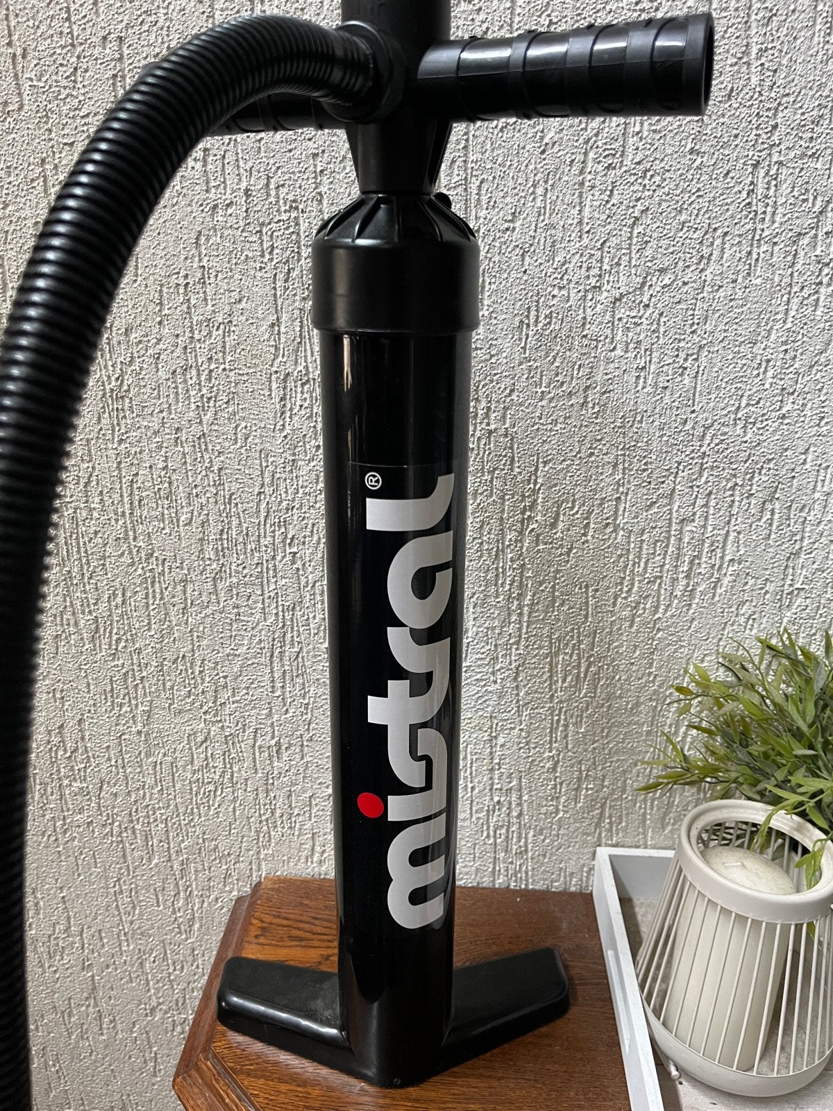 Mistral SUP Pomp met Drukmeter, Ophalen of Verzenden, Gebruikt