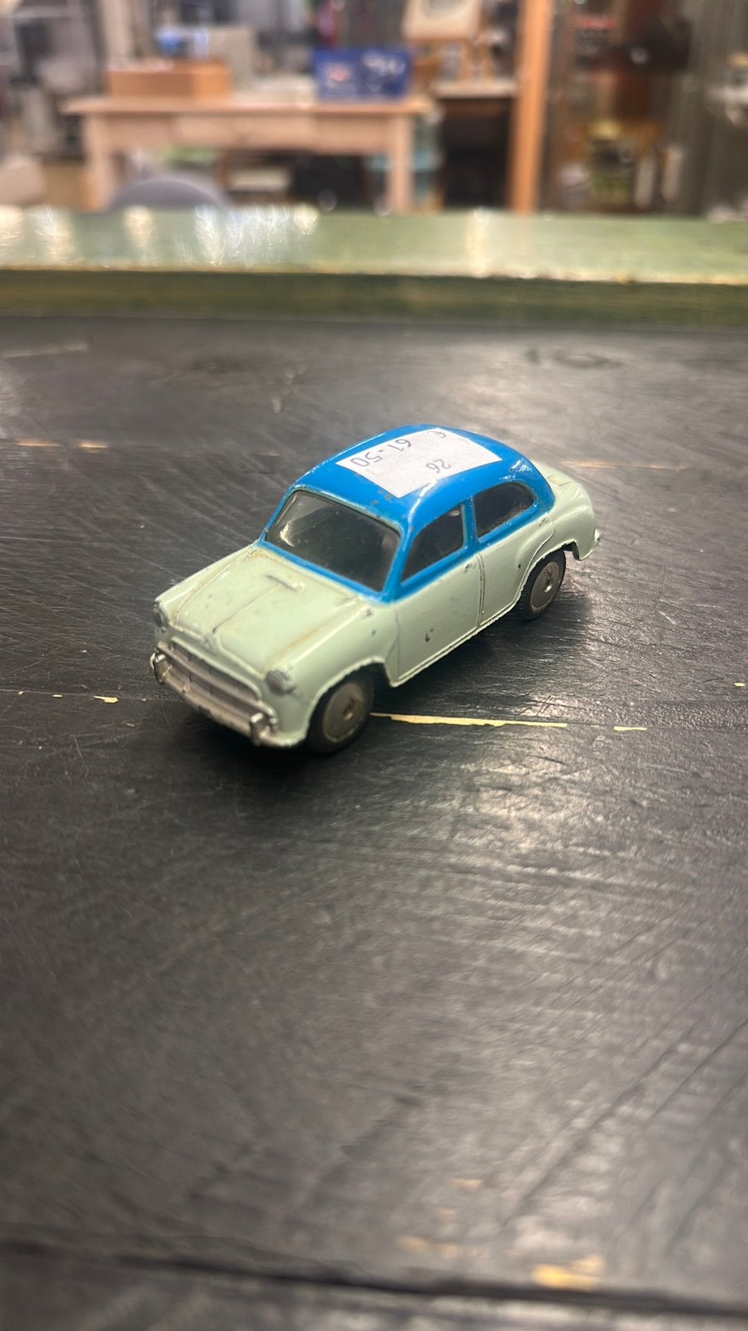 Vintage Speelgoedauto - Groen/Blauw Model, Ophalen, 3701JG, Gebruikt, Kringloopdemarktzeist