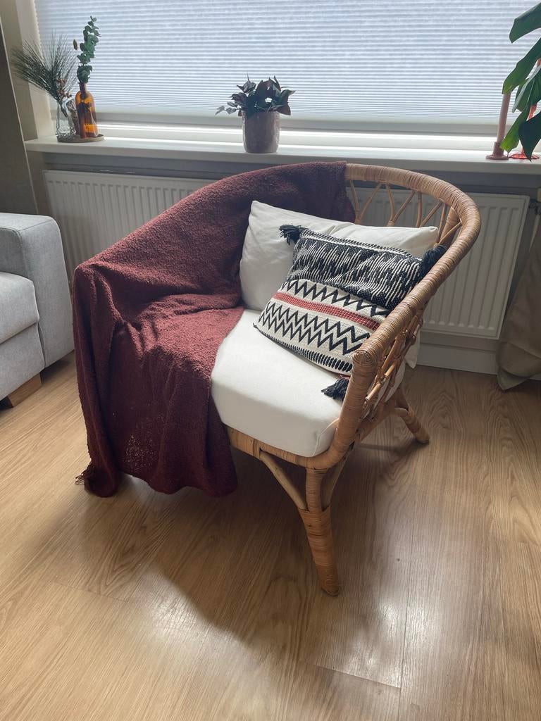 Ikea Stockholm fauteuil van rotan met wit kussen, Ophalen, Zo goed als nieuw, Riet of Rotan, 75 tot 100 cm