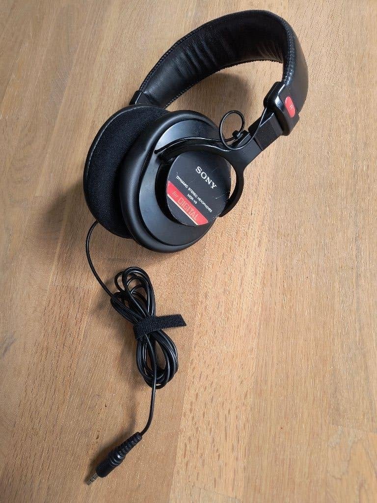 Sony koptelefoon MDR-V6, Ophalen of Verzenden, Zo goed als nieuw, Overige merken