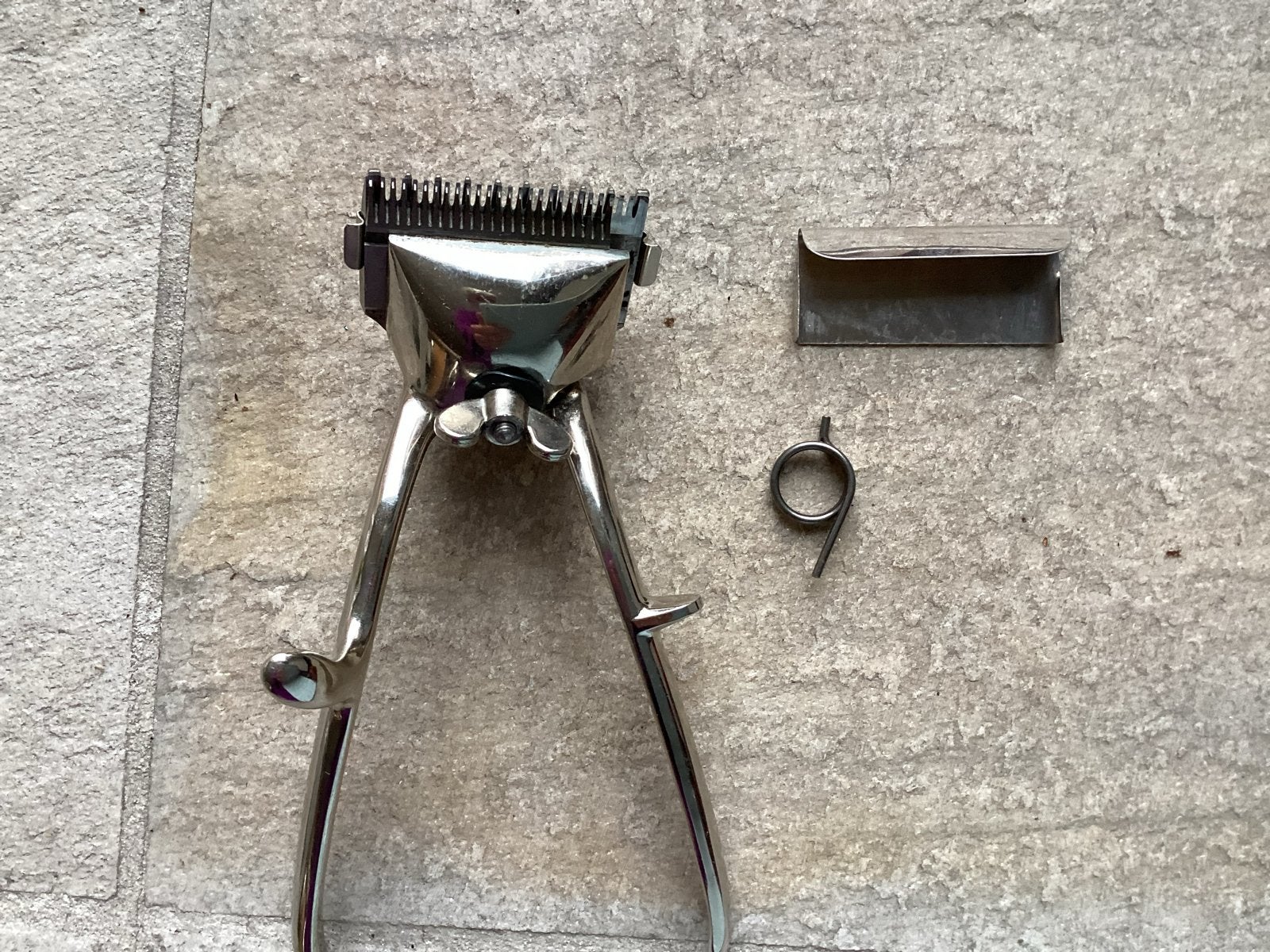 Antieke Solingen tondeuse met originele doos, Antiek en Kunst, Antiek | Gereedschap en Instrumenten, Ophalen of Verzenden