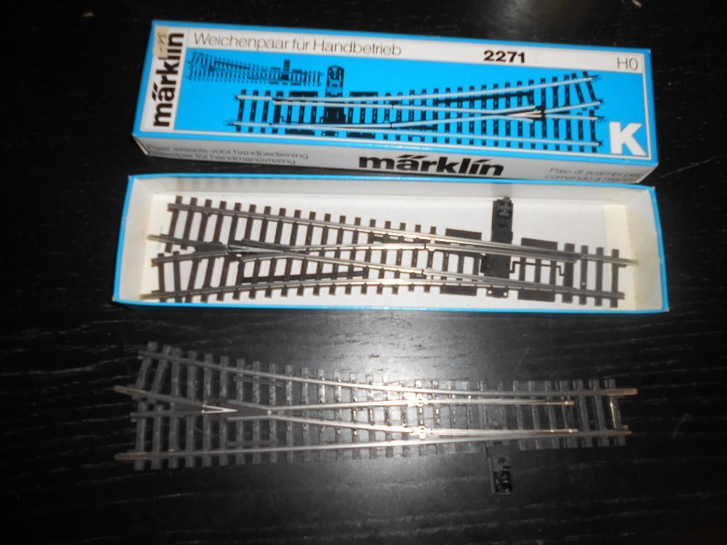 Märklin 2271, 1 paar slanke handwissels in de ovp, Hobby en Vrije tijd, Modeltreinen | H0, Wisselstroom, Nieuw, Rails, Ophalen of Verzenden