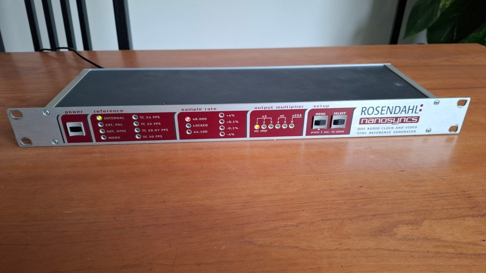 Rosendahl Nanosyncs DDS Audio Clock & Video Sync Generator, Ophalen of Verzenden, Gebruikt, Audio