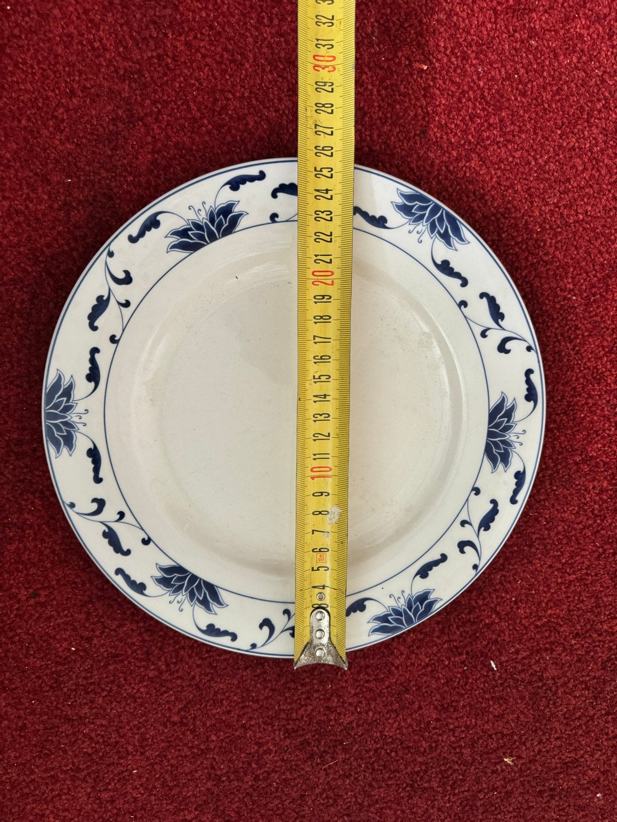 Set van 40 porseleinen borden met blauw bloemmotief, Ophalen