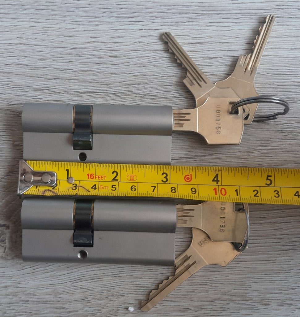 2x Ivana SKG2 cilinders 30/45 gelijksluitend, Doe-het-zelf en Verbouw, Ophalen, Zo goed als nieuw, Koper of Messing, Slot