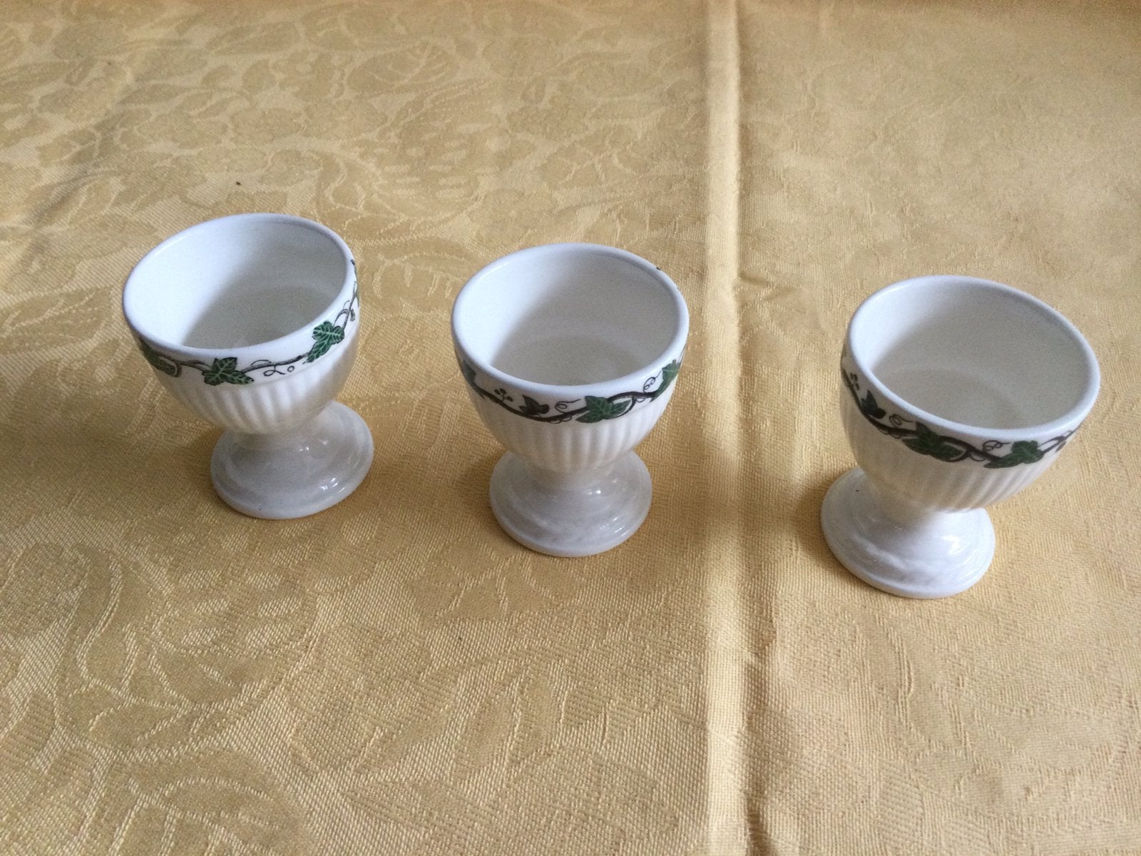 Wedgwood Stratford 3 nieuwe eierdopjes, Ophalen of Verzenden, Nieuw, Porselein, Overige typen