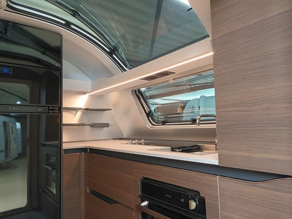 Adria Alpina 663 HT, Caravans en Kamperen, Rondzit, Bedrijf, Adria, Overige typen