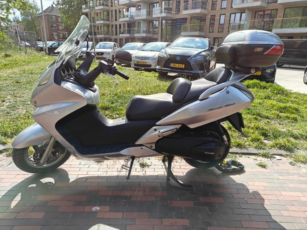 Silverwing 600, Motoren, Motoren | Honda, Motorrijbewijs A, Gebruikt, Particulier, Meer dan 35 kW