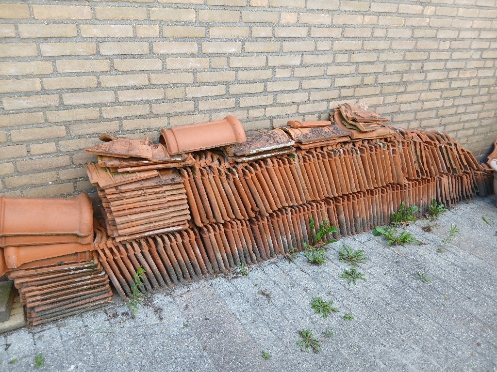 Gratis dakpannen, Doe-het-zelf en Verbouw, Dakpannen en Dakbedekking, Ophalen, Gebruikt, Steen of Klei, Minder dan 5 m²