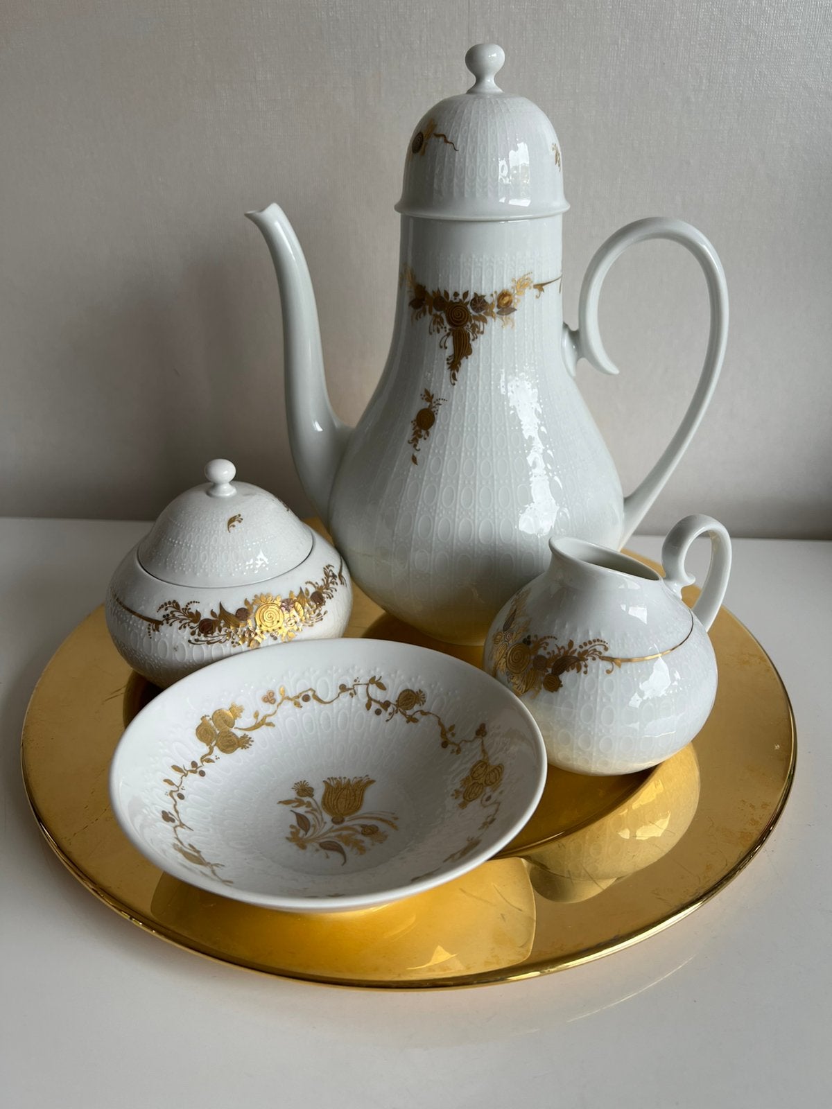 4 Bjorn Wiinblad Rosenthal Romanze Goud Koffiepot Roomstel, Ophalen of Verzenden, Zo goed als nieuw, Porselein, Overige typen