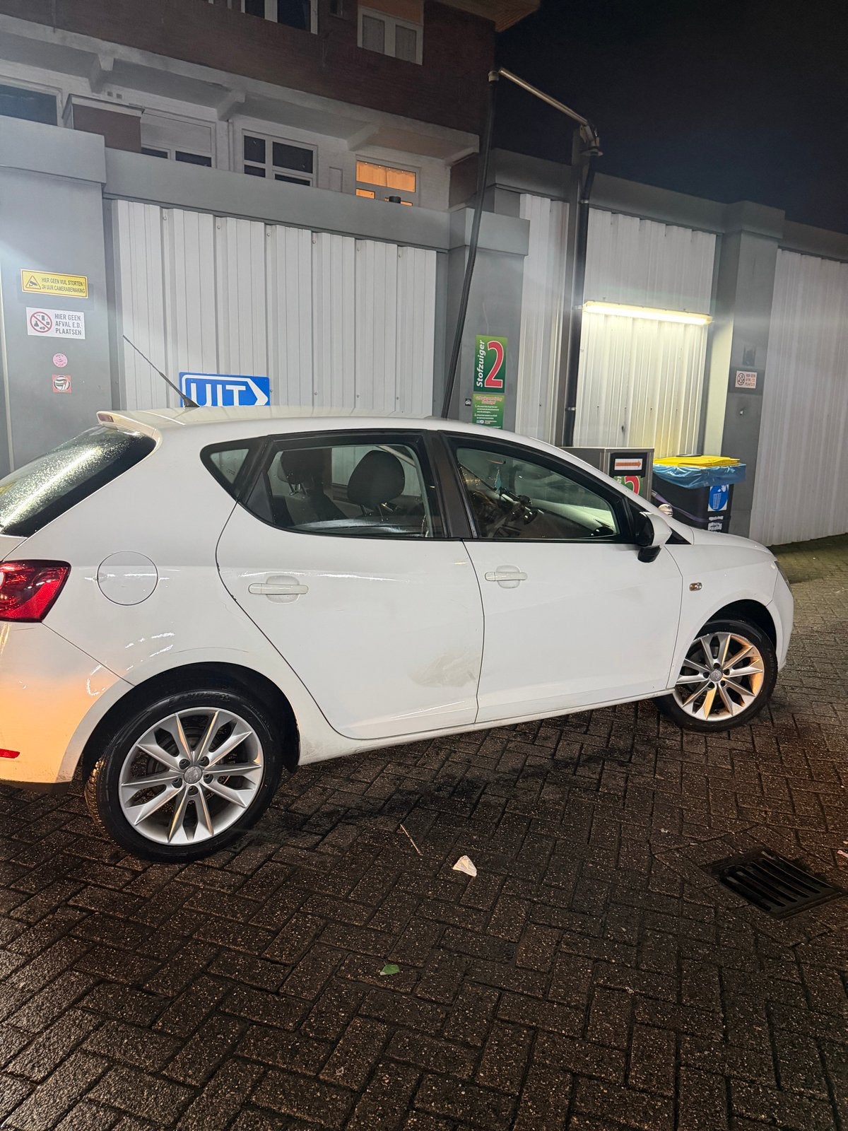 Seat Ibiza 1.2 44KW 2013 Wit, Voorwielaandrijving, 31 €/maand, 1198 cc, Origineel Nederlands