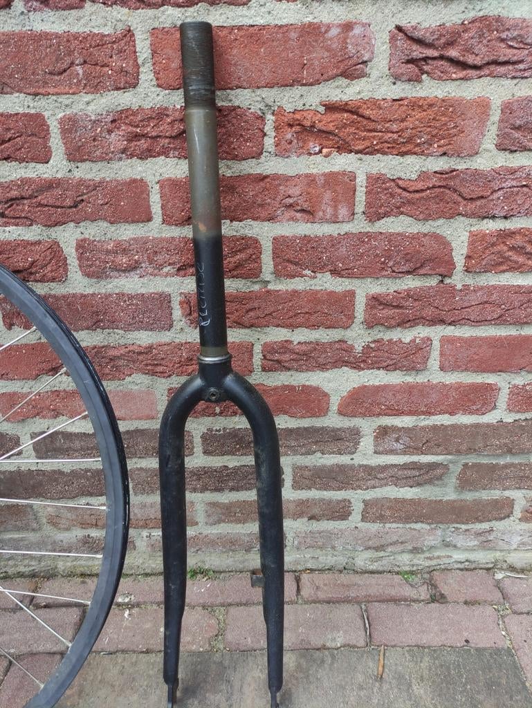 Te koop Cortina motor voorwiel, Ophalen, Gebruikt