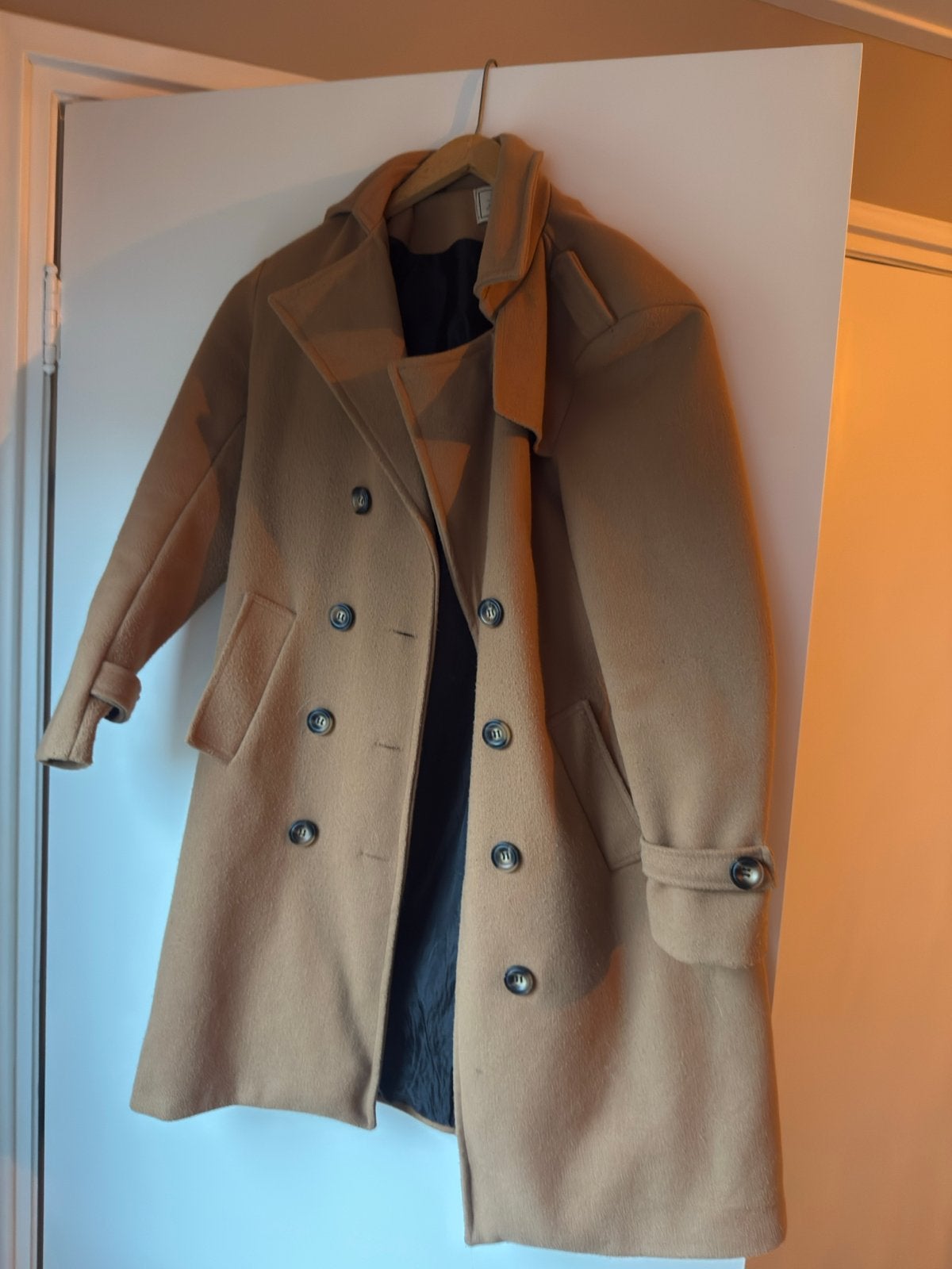 Lange camelkleurige trenchcoat - Maat XS/S, Ophalen of Verzenden, Zo goed als nieuw, Maat 34 (XS) of kleiner, Bruin