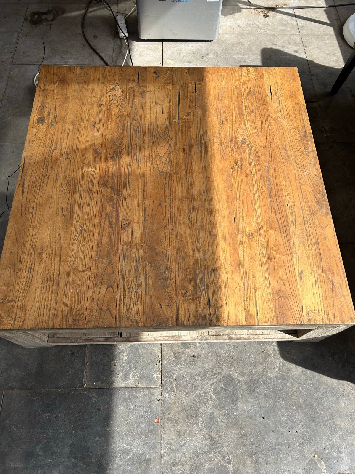 Robuuste vierkante salontafel van hout (120x120x36 cm), Ophalen, Gebruikt, 100 tot 150 cm, Vierkant