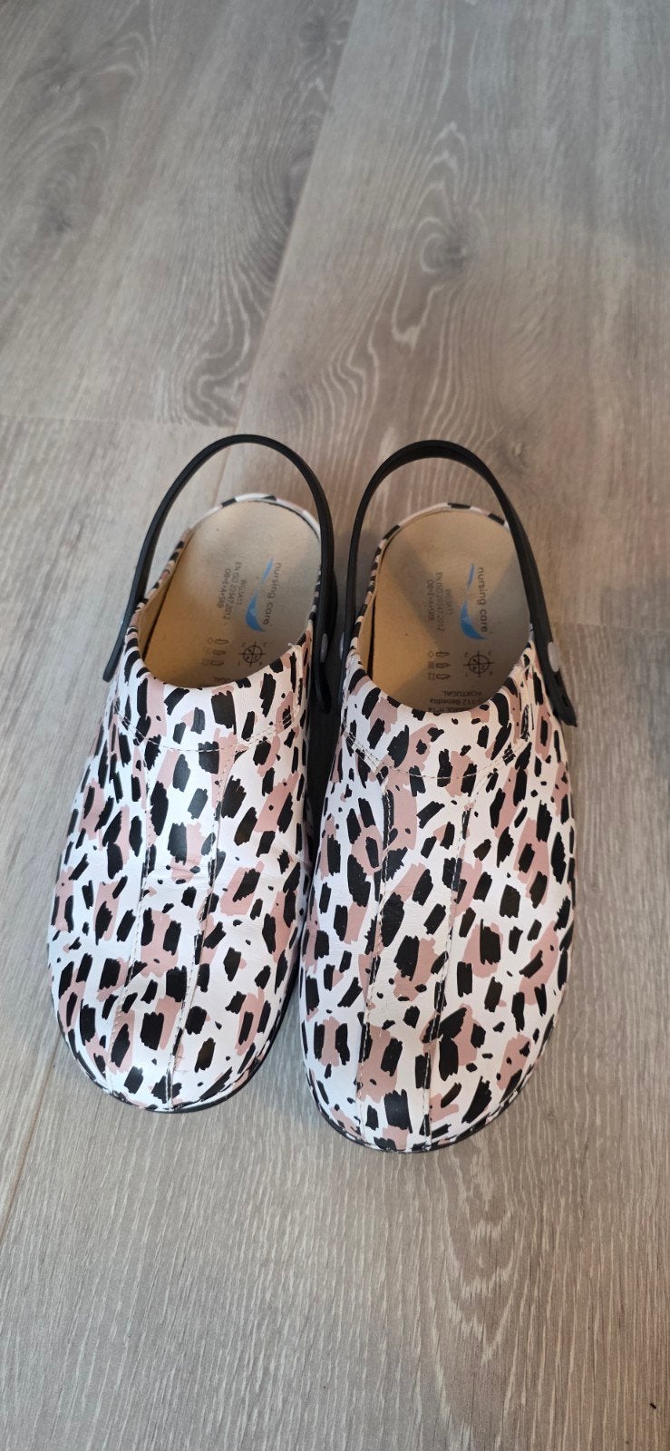 Nursing Care Wash&Go Clog Open Tijgerprint Maat 40, Kleding | Dames, Overige kleuren, Instappers, Nieuw, Ophalen of Verzenden