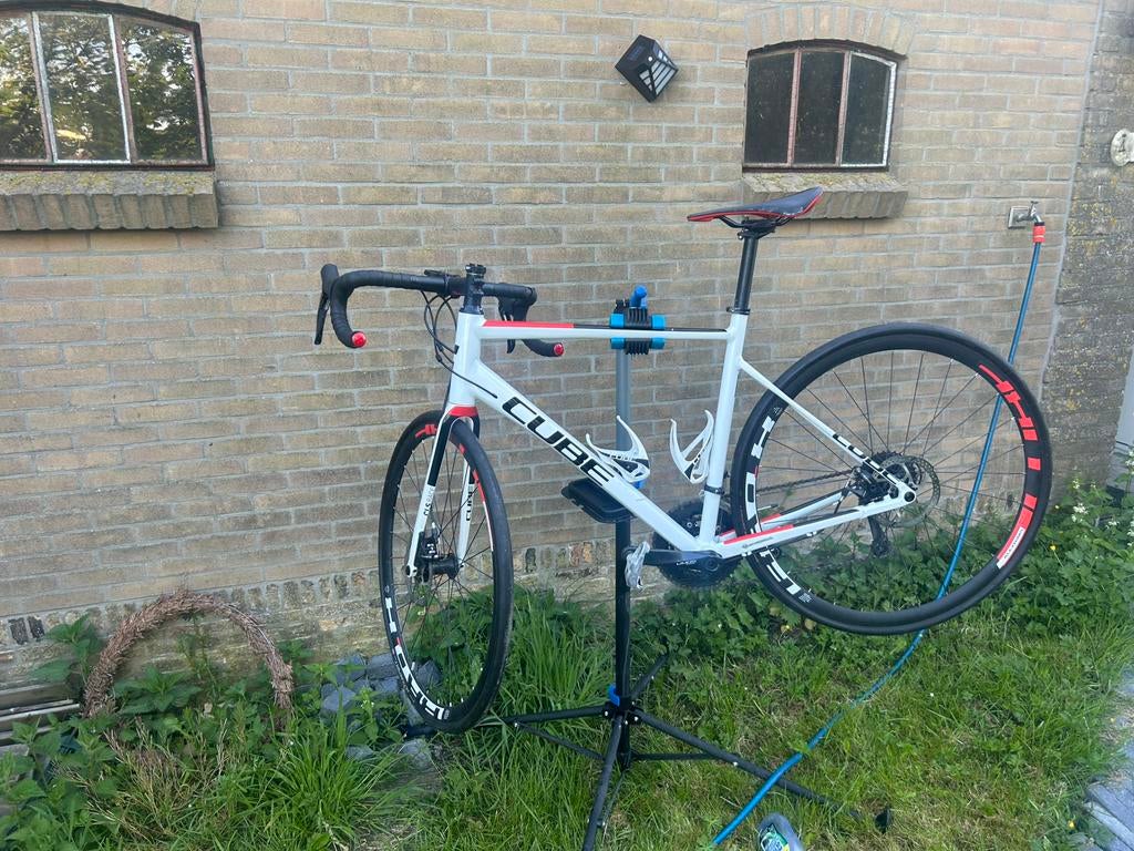 Cube attain, Fietsen en Brommers, Fietsen | Racefietsen, Aluminium, Zo goed als nieuw, 15 tot 20 versnellingen, 53 tot 57 cm