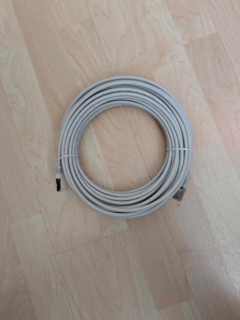 Ethernet gigabit Cat 5E kabel 10m FTP, Computers en Software, Pc- en Netwerkkabels, Ophalen of Verzenden, Nieuw
