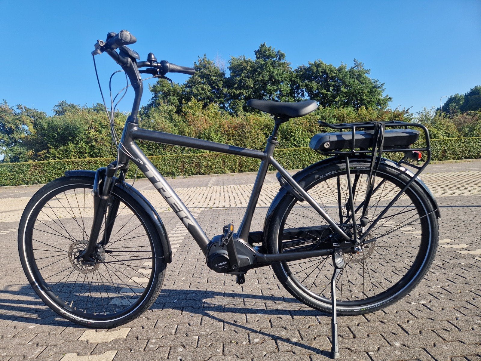 ELEKTRISCHE FIETS TREK DISTRICT +4(BOSCH MIDDEN MOTOR), Ophalen, Zo goed als nieuw, Minder dan 10 versnellingen, Overige merken