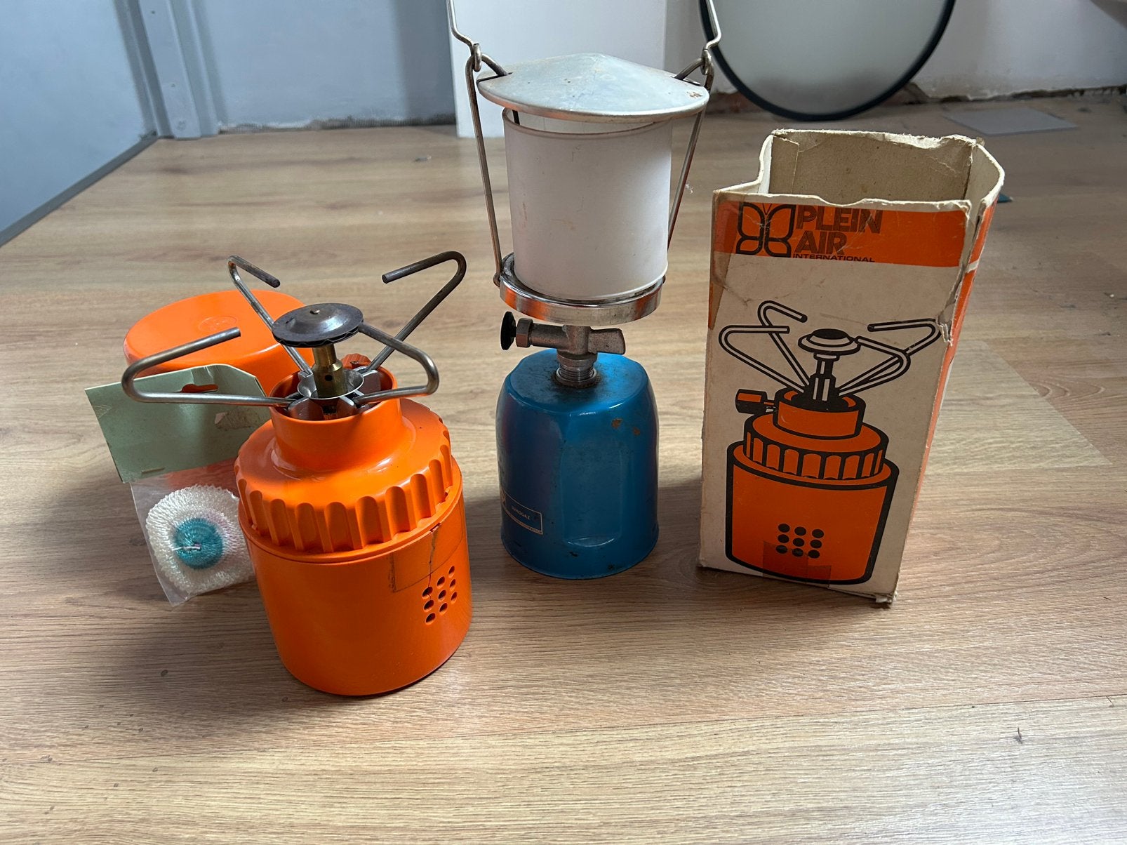 Camping kookstel gas en lamp, Caravans en Kamperen, Kampeeraccessoires, Ophalen of Verzenden, Gebruikt