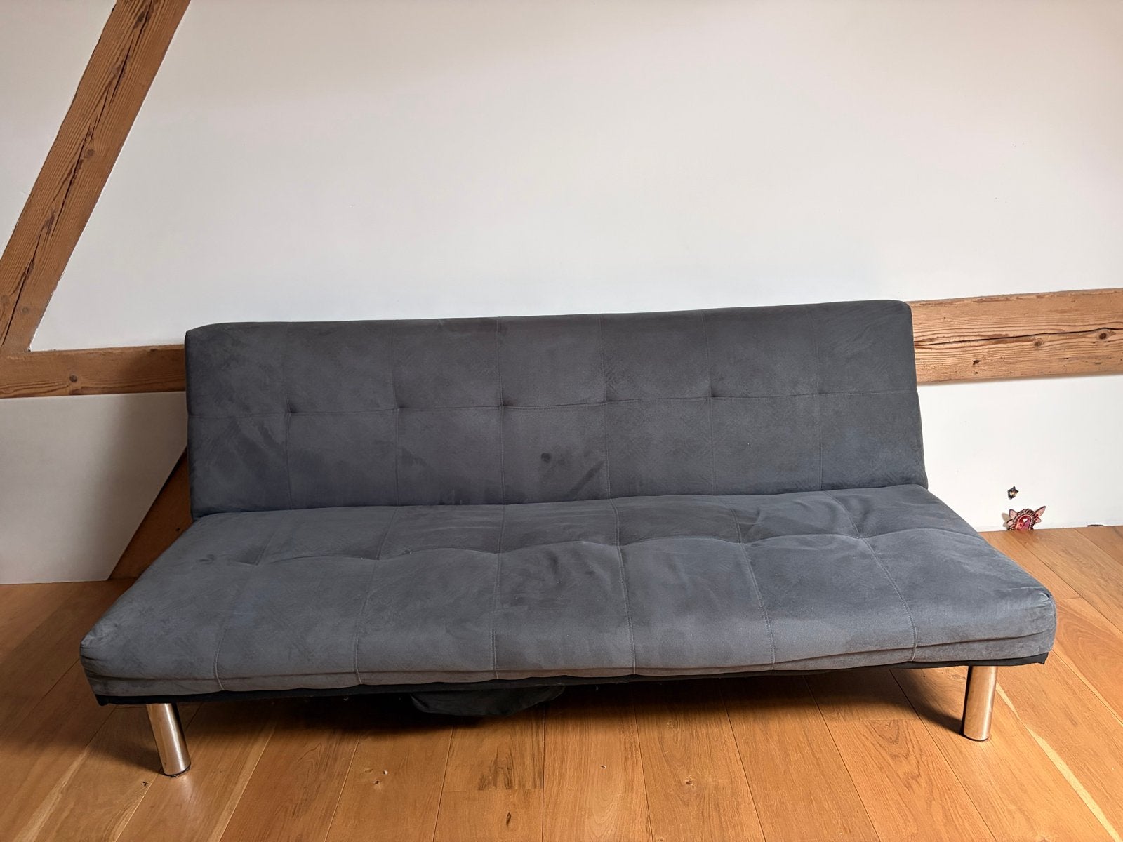 T.e.a.b. Grijze slaapbank, Ophalen, Gebruikt, Twijfelaar, 120 cm