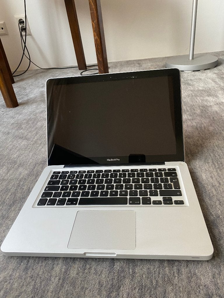 MacBook Pro (13-inch, medio 2009) Voor onderdelen, reparatie, Computers en Software, MacBook Pro, Gebruikt, 2 tot 3 Ghz, Qwerty