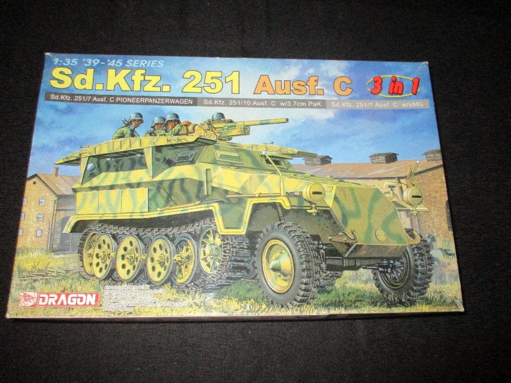 D-244,DRAGON 1-35,NO,6224,Sd.Kfz. 251/1 Ausf. C (3 in 1) 251, Overige merken, 1:32 tot 1:50, Overige typen, Nieuw