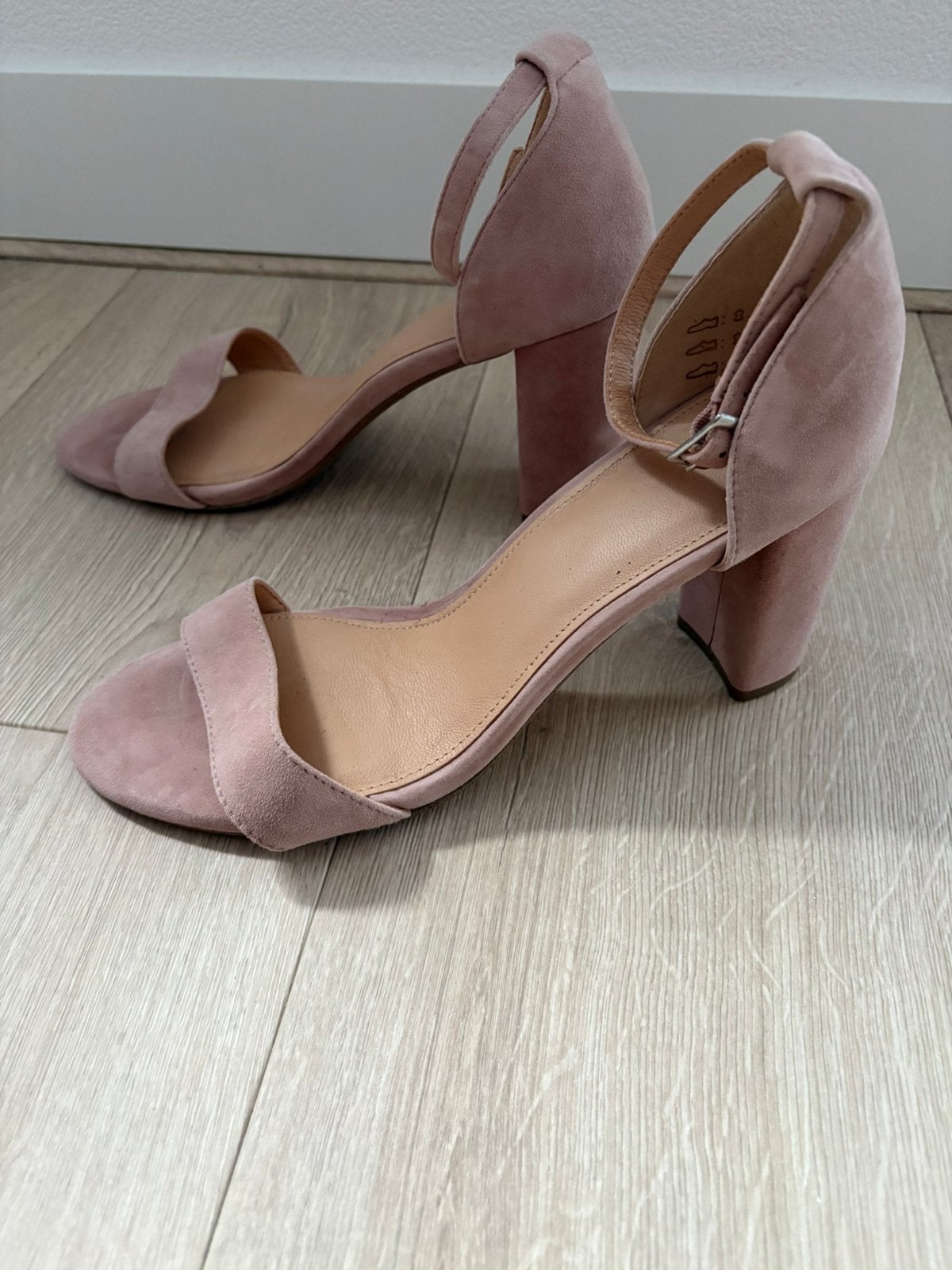 Zomerse hakken oud roze maat 40, Ophalen, Sandalen of Muiltjes, Roze, Gedragen