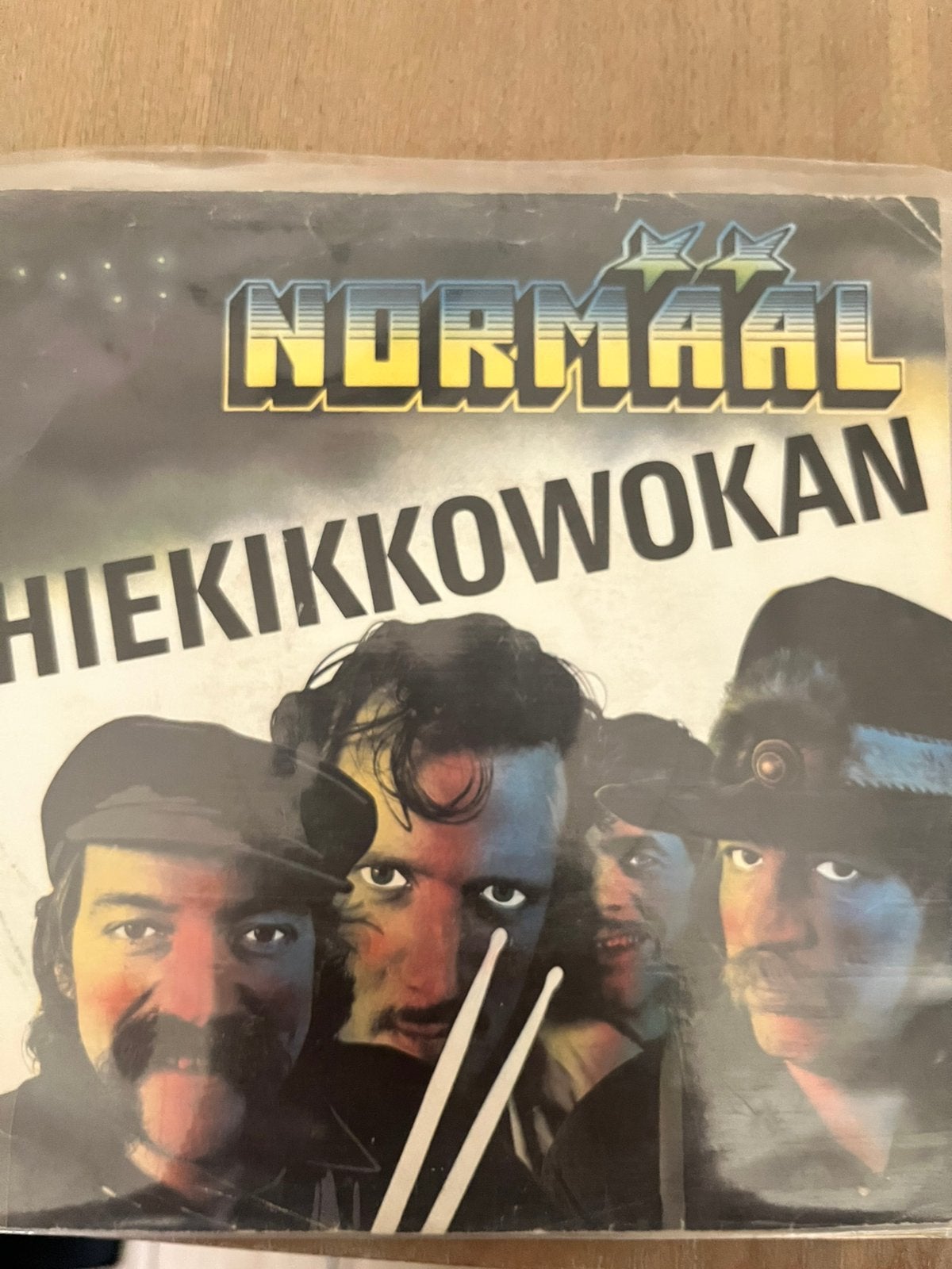 Normaal Hiekikkowokan/Grote (running bear) single, Ophalen of Verzenden, Gebruikt, Nederlandstalig