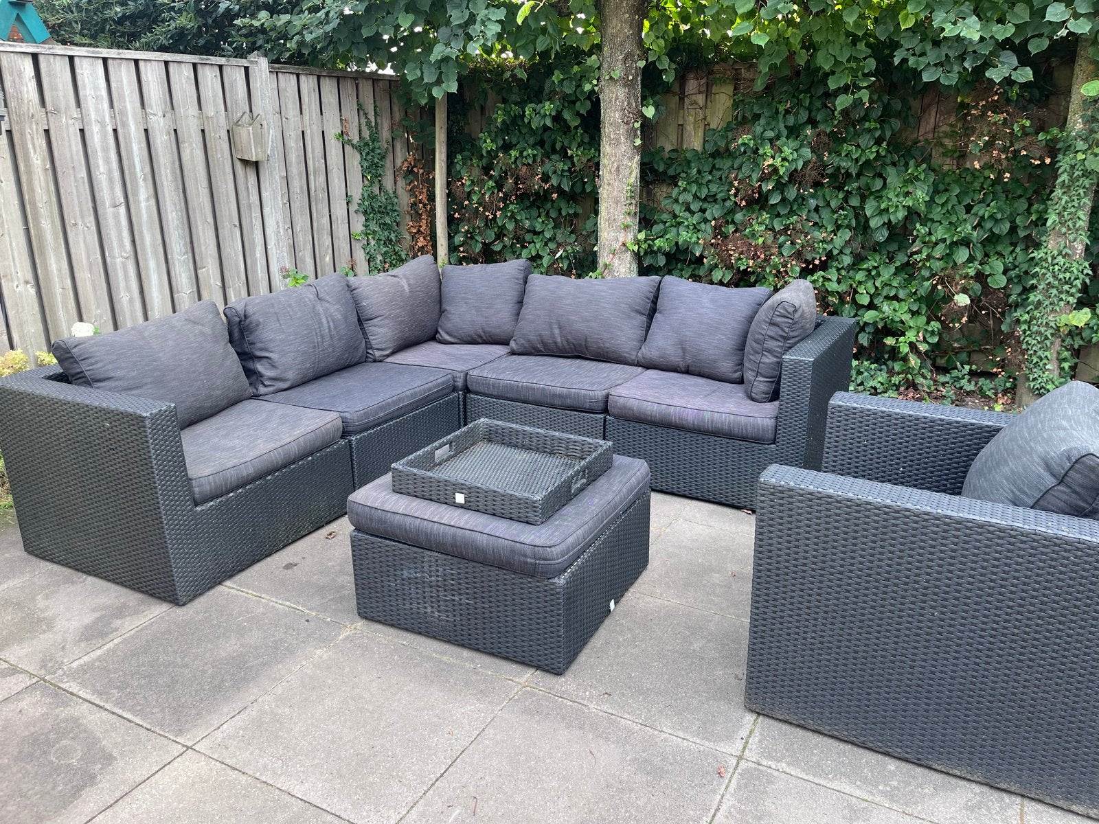 Loungeset met losse stoel, hocker en dienblad (242x242cm), Tuin en Terras, Ophalen, Gebruikt, Loungeset, Wicker