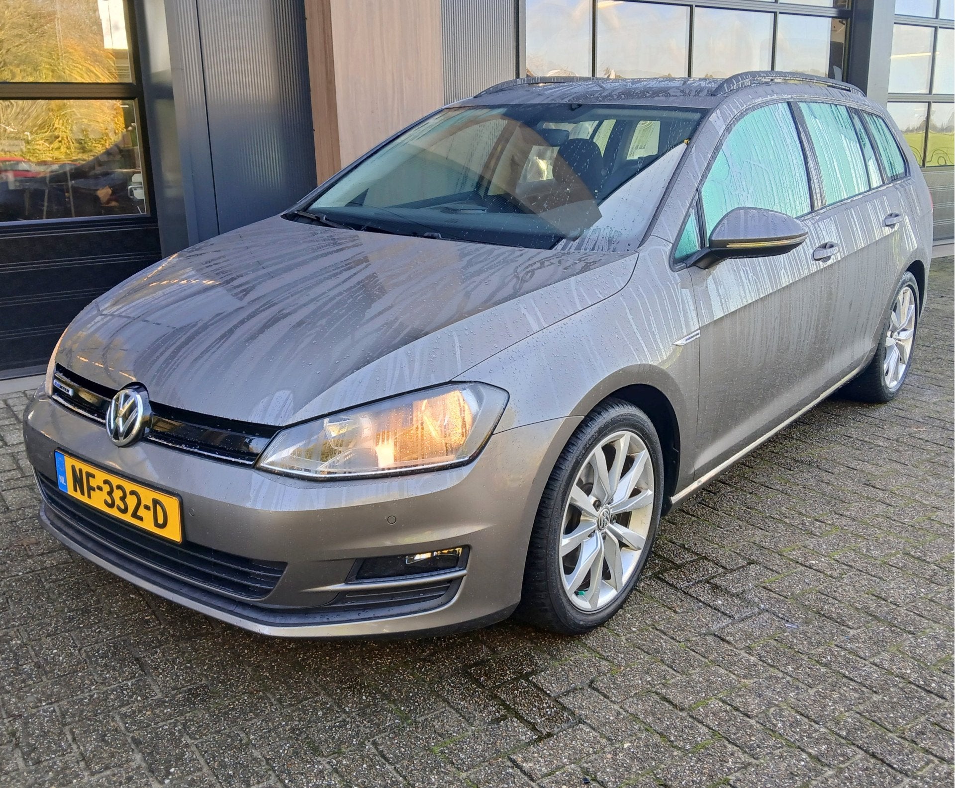 Volkswagen Golf Variant 1.0 TSI / trekhaak / apple carplay /, Gebruikt, Euro 6, 1210 kg, 116 pk